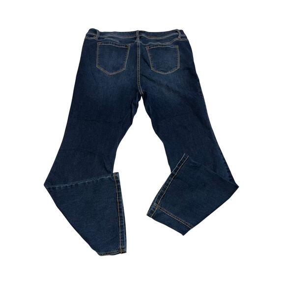 Torrid women’s super stretch luxe slim boot blue￼jeans - Picture 5 of 15